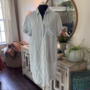 Light Blue denim VEVERET Short Sleeve dress size small